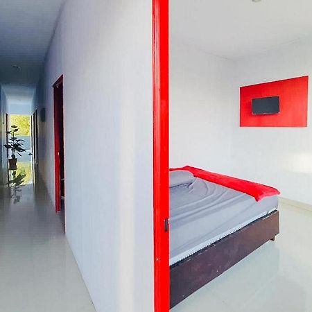 Sky Residence Tomohon Mitra Reddoorz Bagian luar foto